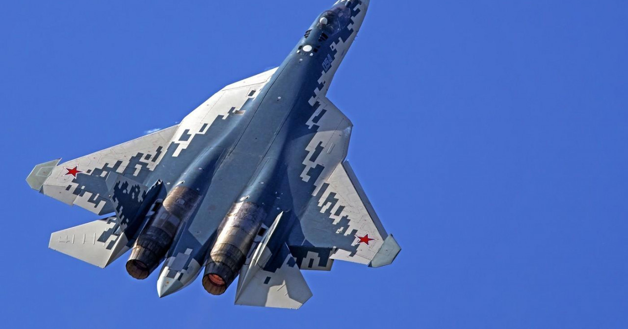 Najmoderniji ruski borbeni avioni sad lete iznad Ukrajine: ‘Gađaju mete potpuno novim raketama‘