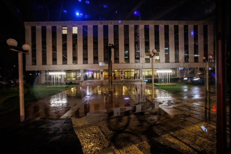 Troje uhićenih zbog kampova na Murteru ide u istražni zatvor