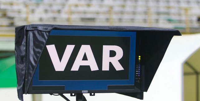 Javio se VAR sudac o penalu na Sterlingu: Nisam mogao ništa