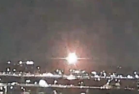 Zrakoplov American Airlinesa sudario se s helikopterom iznad Washingtona: Pao u rijeku Potomac, nema preživjelih