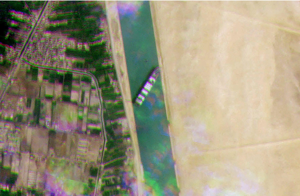 ZAGLAVLJENI BROD Satelitske snimke najbolje svjedoče što se danas događa kod Sueza: ‘Ovo će trajati tjednima‘