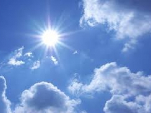 DHMZ: Pretežno sunčano, mjestimice uz umjerenu naoblaku, bura na Jadranu