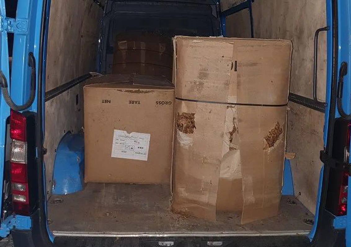 Vozaču prijeti ogromni trošarinski dug od 115.302,90 eura zbog nelegalnog prevoza preko tonu duhana