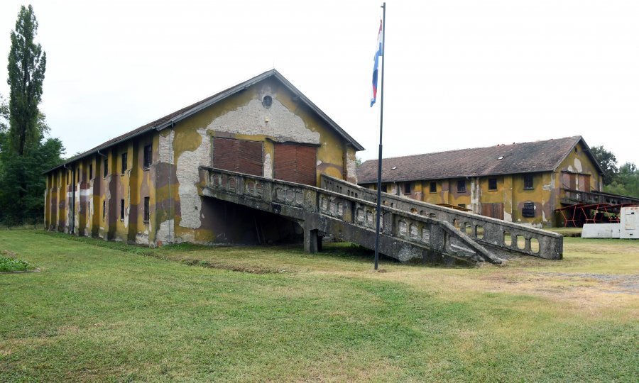 DRUŠTVO ZA OČUVANJE TRADICIJE :  'Tepić nije branio svoj dom, nego razarao tuđi. Veću tragediju spriječio je vojnik JNA'