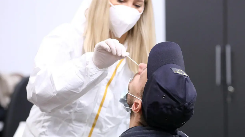 Ovo su simptomi omikrona: Razlikuju se od delta soja