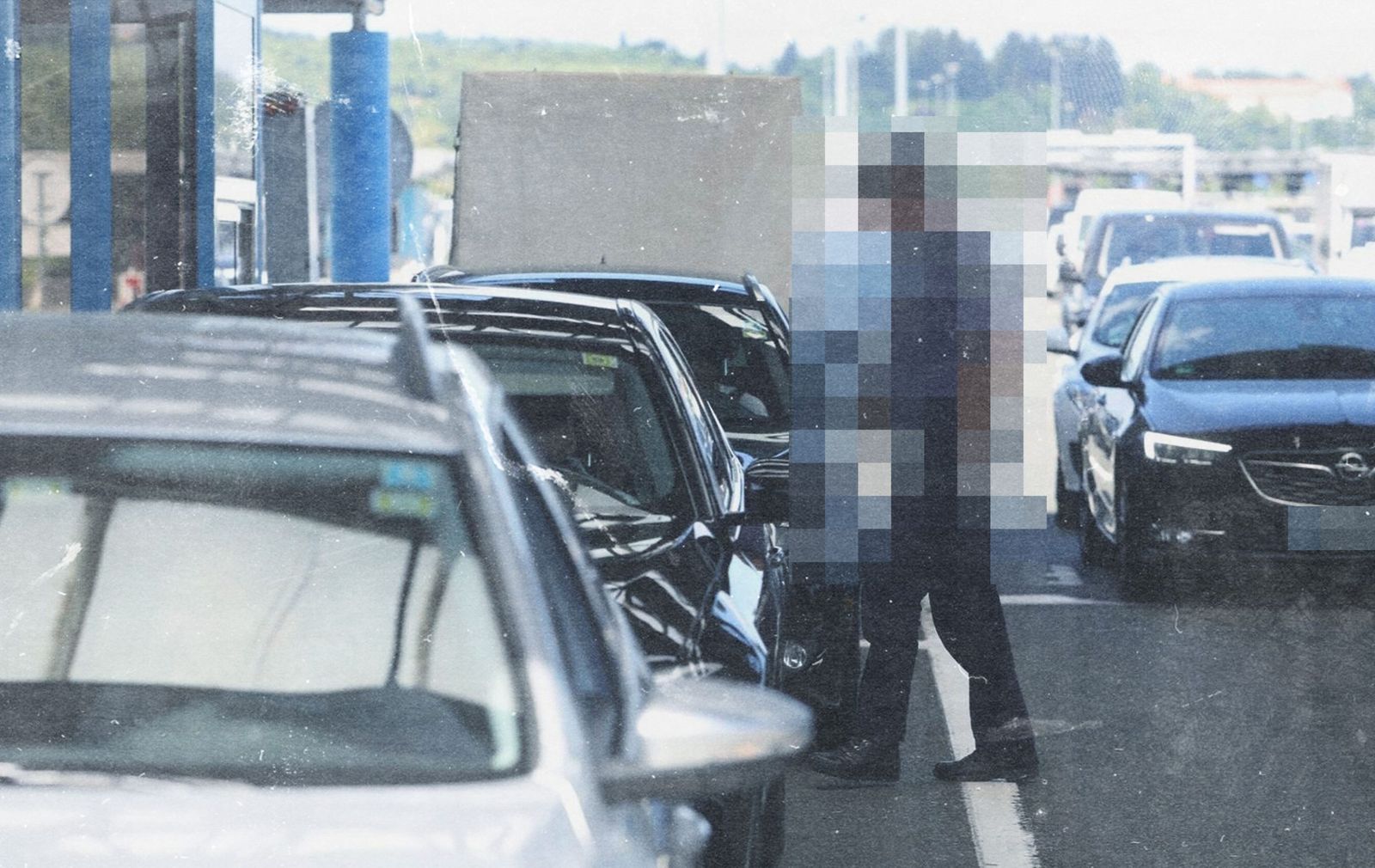 Na Bajakovu uhićeni šef carine i suradnici. Sumnjiči ih se za krađu oduzete robe