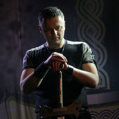 Thompson se vraća na scenu: Dugopolje spremno za spektakularni koncert s legendarnim mačem