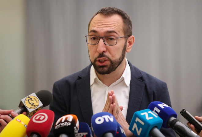 TOMAŠEVIĆ KOMENTIRAO UKLONJENE MURALE: ‘Žao mi je. Trebalo je ukloniti samo onaj Slobodana Praljka’