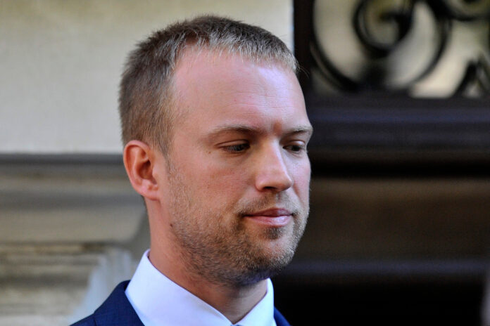 Tomislav Saucha, bivši Milanovićev suradnik, se do kraja dana mora javiti u Remetinec. U zatvoru bi trebao provesti tri godine