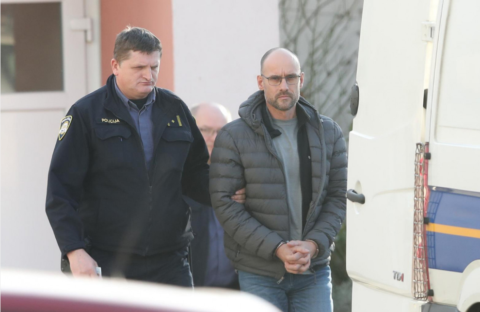 ‘GOSPODINE BASA, JESTE LI DOBRO?’ Bivšem vojniku HV-a pozlilo na suđenju za ubojstvo bankara! Dočekali ga u haustoru!