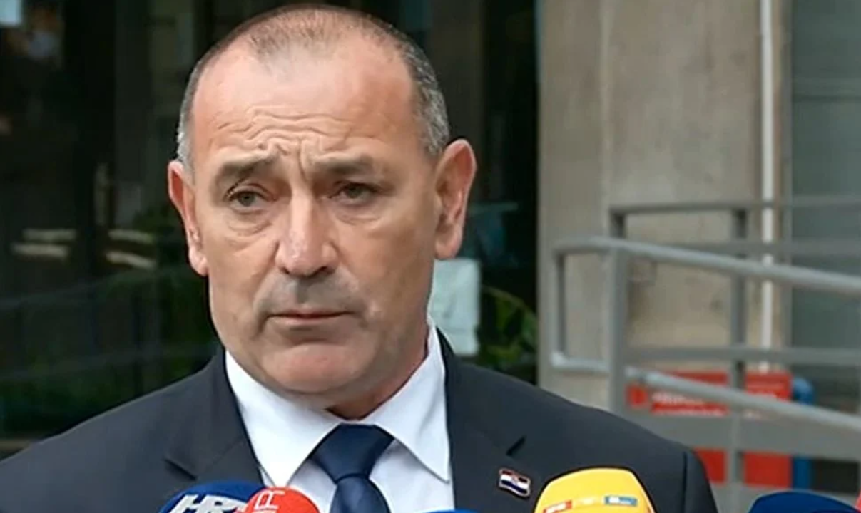 GRADI SE DVORANA ‘JOSIP JOVIĆ’: Ministar Medved polaže kamen temeljac