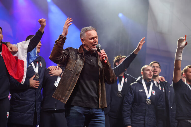 Thompsonov tim: Upozoravamo sve koji stoje iza toga da odmah prestanu