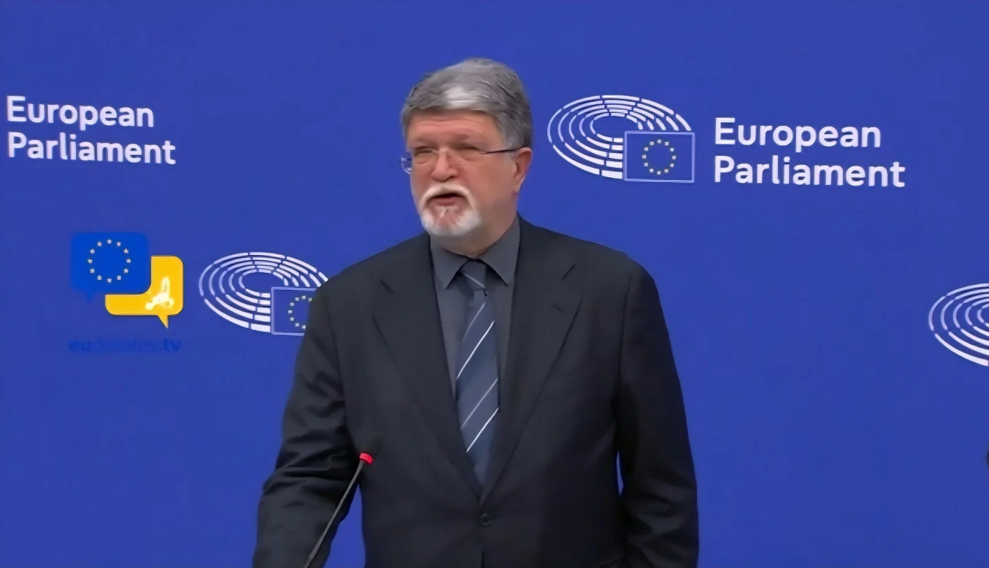 Četničke pjesme i državni vrh u prijenosu uživo: Picula poručuje da se Srbija udaljava od EU