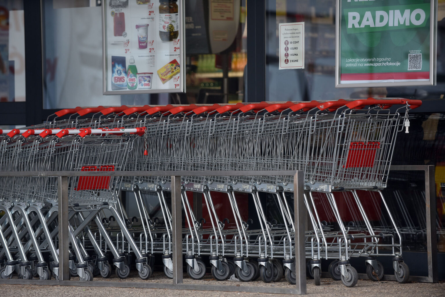 Agencija kaznila trgovački lanac zbog 10 posto popusta umirovljenicima. Objašnjenje? Ne smije biti prejeftino