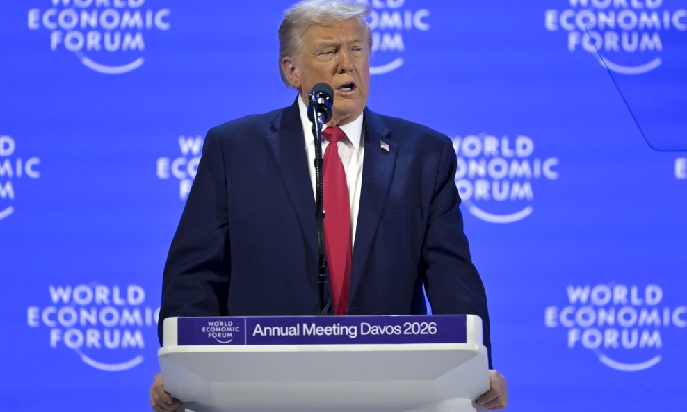 Trump u Davosu: Traži prodaju Grenlanda, kojeg je zamijenio s Islandom, vrijeđa i omalovažava. Zajebavate nas godinama