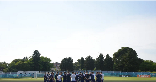 "HNS poštuje stav reprezentativaca i neće im nametati obavezu klečanja"