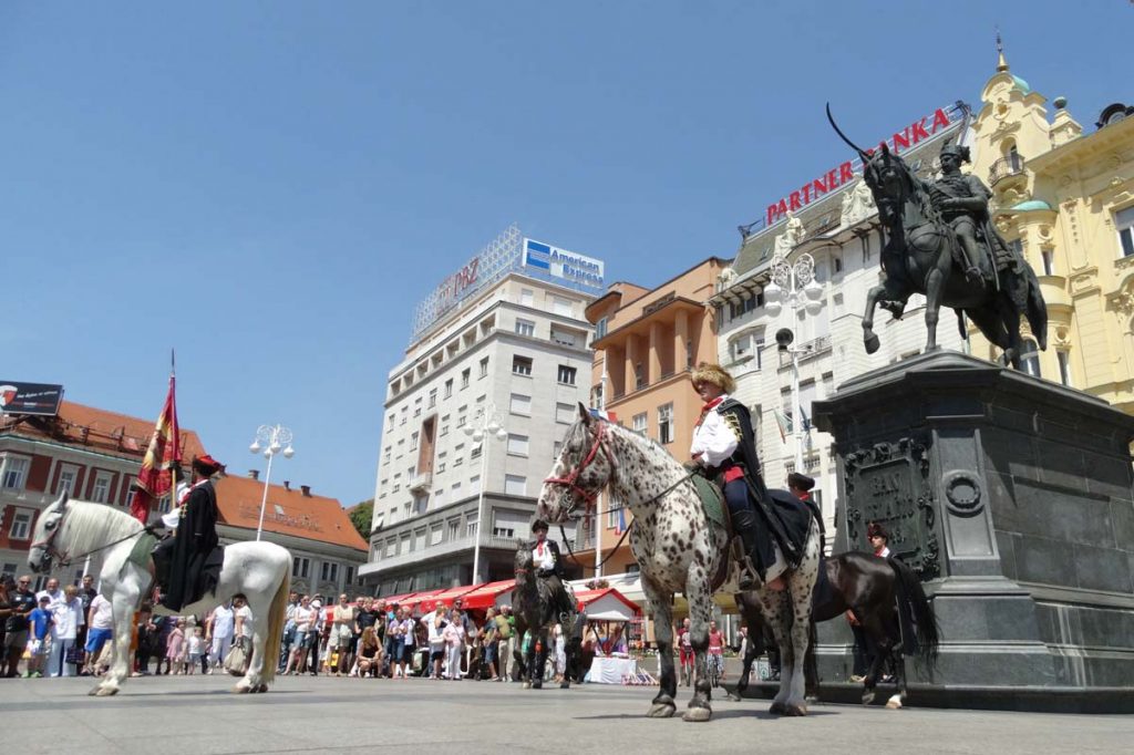 PRIRUČNIK ZA HRVATSKU POLITIKU MATKA MARUŠIĆA KNJIGA JE ZA POVIJEST I ZA SVAKI HRVATSKI DOM….