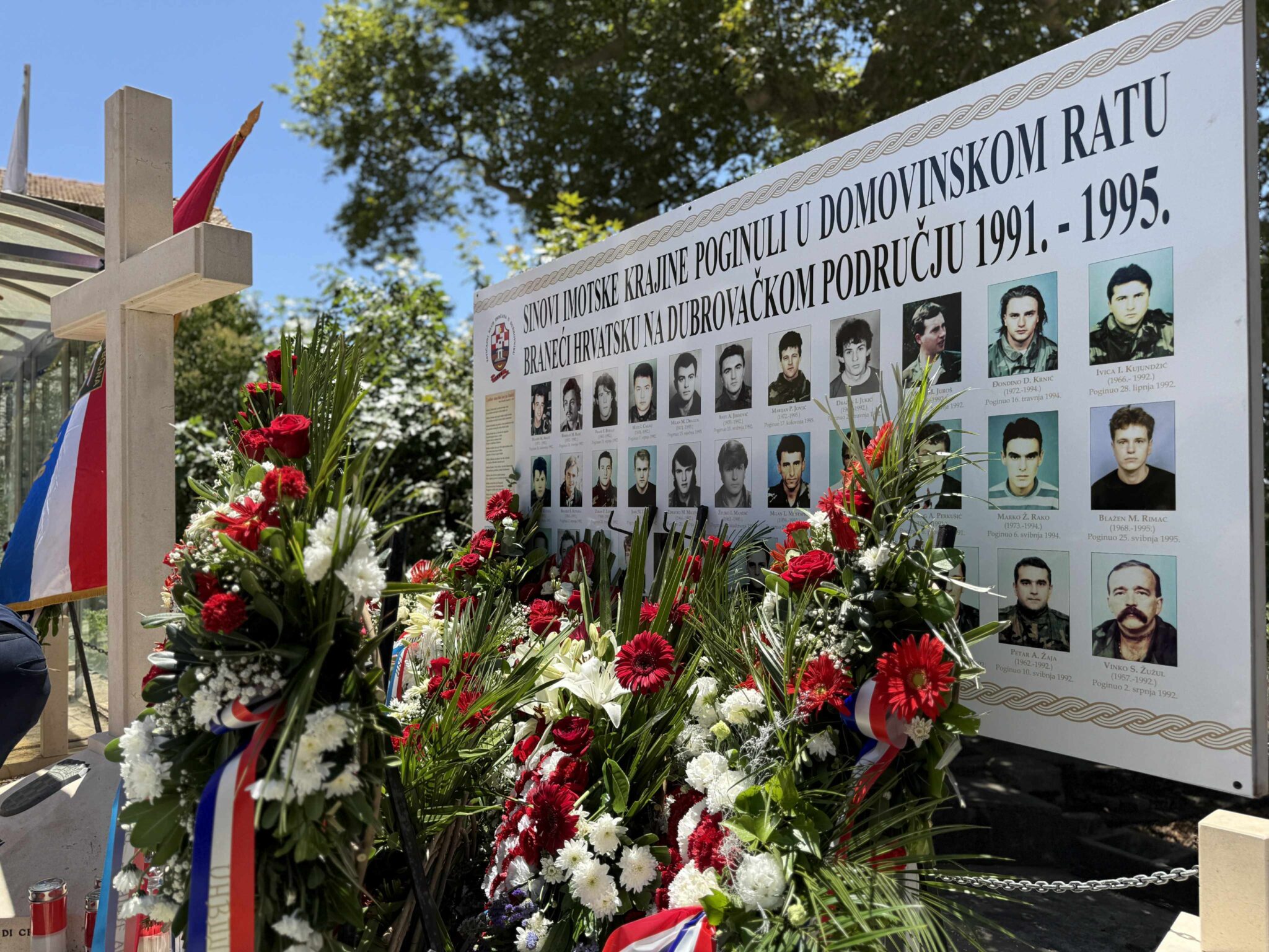 Obilježena 28. obljetnica spomen-obilježja i 33. obljetnica deblokade Golubova kamena u Trstenom