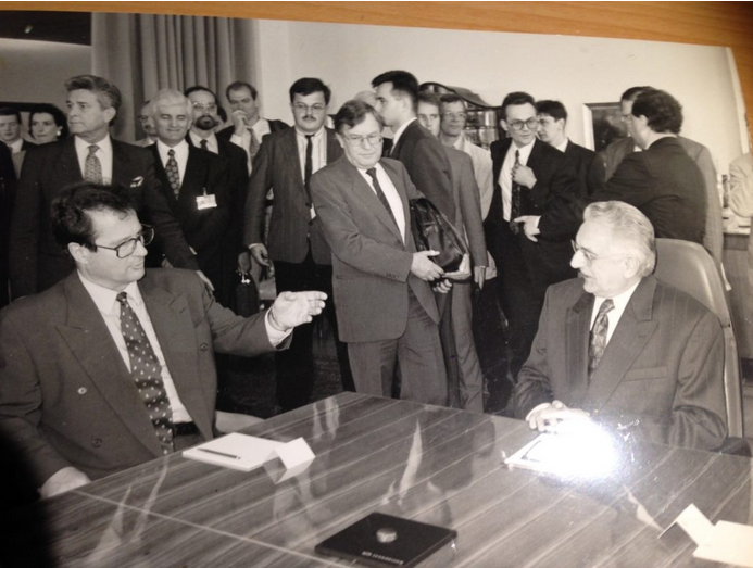 30. siječnja 1995. – međunarodna zajednica predstavila plan Z-4