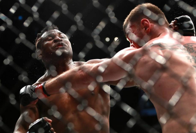 (VIDEO) VIDNO POTRESENI MIOČIĆ: Pogledajte kako je Stipe ostao bez pojasa UFC prvaka