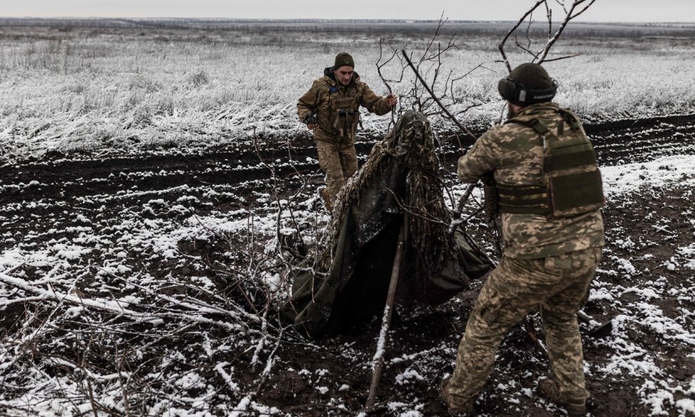 'Gadovi nas šalju ravno u smrt': Ukrajinski vojnici masovno napuštaju postrojbe