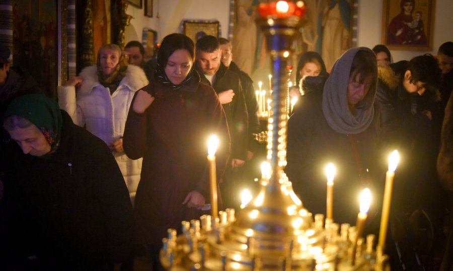 Ukrajinci po prvi put slave Božić 25. prosinca, čime su razbjesnili Ruse. Zašto su se prebacili na gregorijanski kalendar?