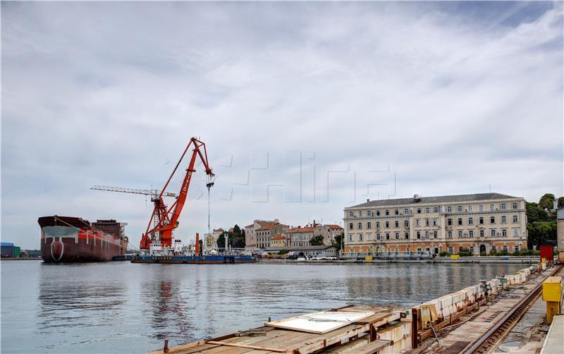 U Uljaniku otkrivena spomen-ploča prvom poginulom branitelju