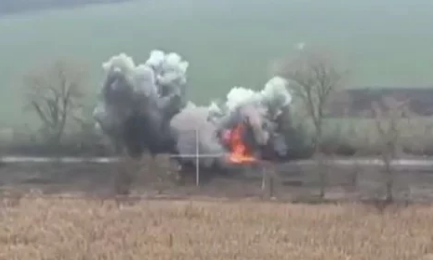 VIDEO Pogledajte kako Ukrajinci iz zasjede uništavaju ruska vozila i helikoptere