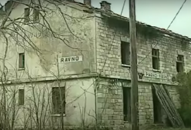 SRPSKI VOJNICI ODBILI SRUŠITI CRKVU U HRVATSKOM SELU! Bijesni kapetan ih zbog toga pobio, a Ravno izbrisao s lica zemlje.