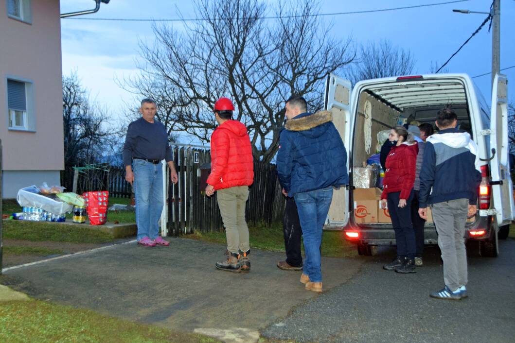 ĐURĐEVAČKA HUMANITARNA AKCIJA - "PODRAVINA ZA BANOVINU"