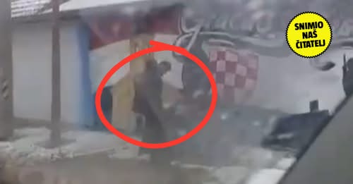 SRAMOTNA SNIMKA Urinirao je po spomeniku branitelju u Gračacu! Policija: Istražujemo