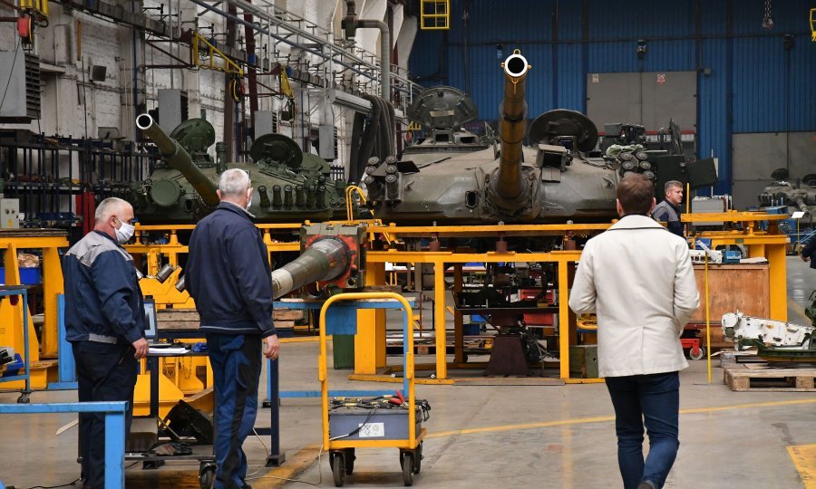 Vraća li se posrnuli narodni heroj na staze stare slave? Vlada otpisuje dugove, Česi donose svježi kapital, čeka se zeleno svjetlo Bruxellesa