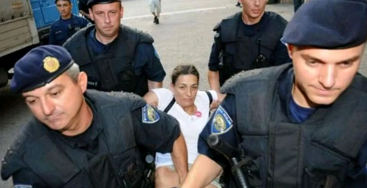 Htjela je biti nacionalni izdajnik, a sada najavljuje protupravne čistke