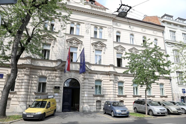 Akcija USKOK-a i PNUSKOK-a: U tijeku su uhićenja i provođenje hitnih dokaznih radnji