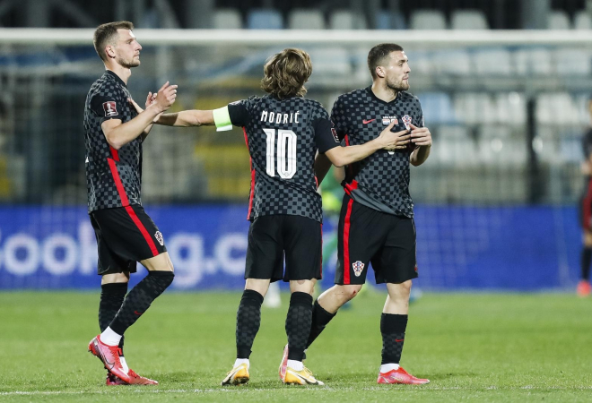 HRVATI ODBILI KLEČATI UOČI UTAKMICE I IZAZVALI SKANDAL?! ‘Bravo za Dalića i Vatrene, bio je to dobar potez!’