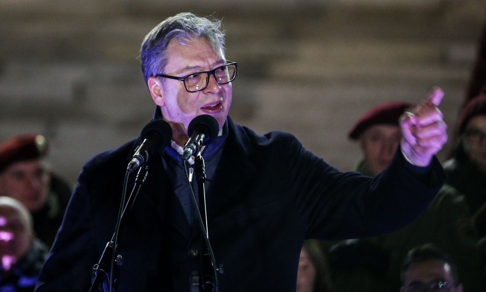 Vučić održao izvanrednu sjednicu: Zabrinjava nas savez Zagreba, Prištine i Tirane