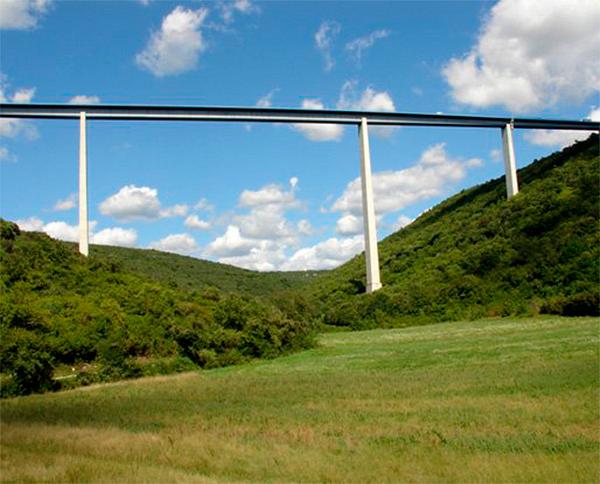 Osumnjičen Hrvat za smrt Britanca u padobranskoj nesreći na vijaduktu u Istri