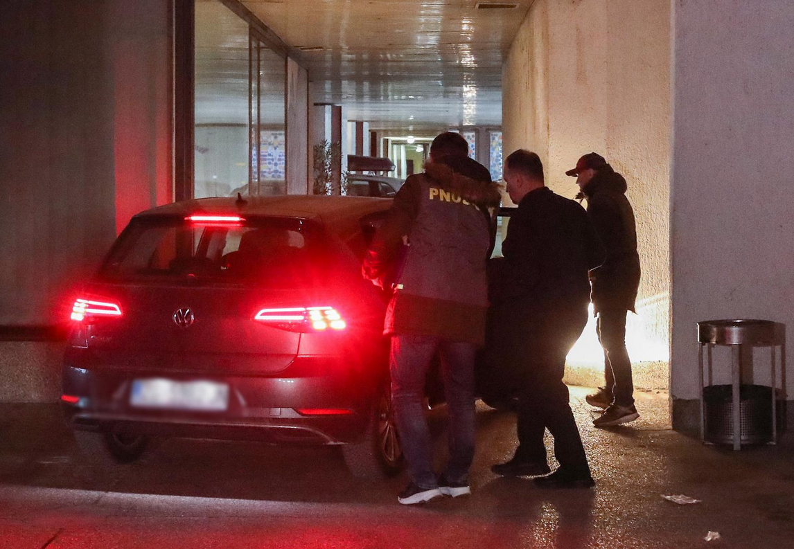 Bivši ministar Vili Beroš snimljen u pratnji istražitelja