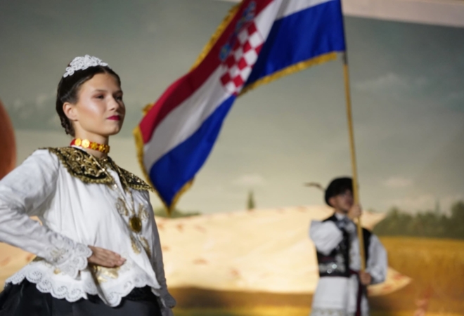 Veliko finale Vinkovačkih jeseni: Ne propustite Svečani mimohod i koncert Prljavog kazališta