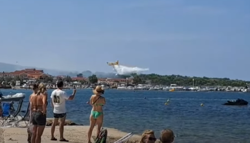 Gori na Viru, vatrogasci zatražili pomoć kanadera: ‘Vatra se brzo širi, u blizini su kuće’