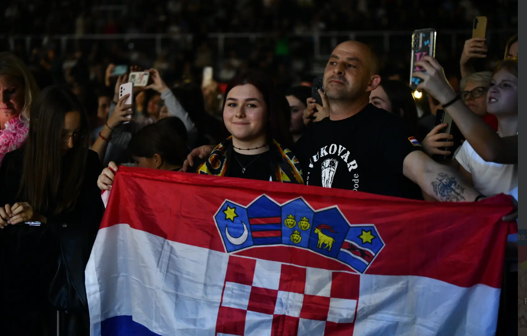 402 svjetla nade: Zadar molio i pjevao za djecu stradalu u Domovinskom ratu