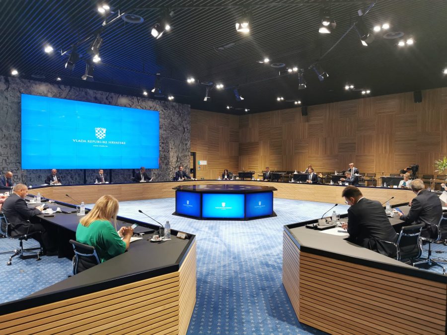 Oglasila se Vlada o Milanovićevom zahtjevu za izvanrednom sjednicom