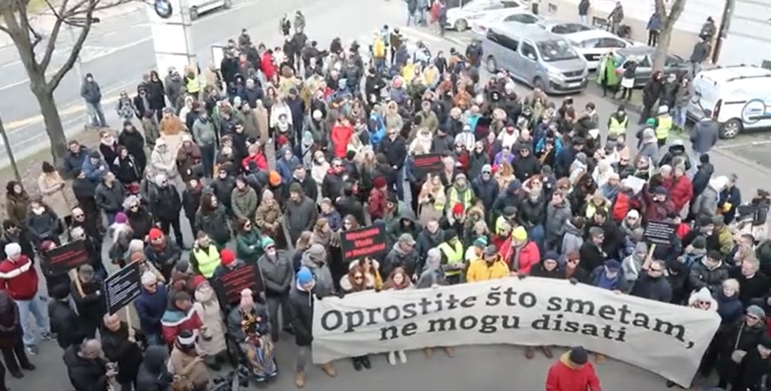 TKO STOJI IZA PROSVJEDA HND-a - "Oprostite što smetam, ne mogu disati"?