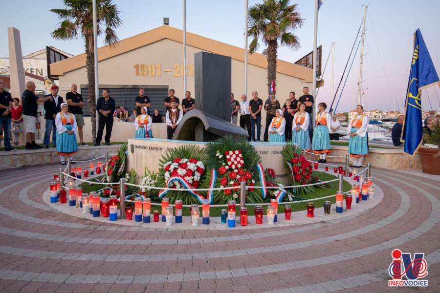 NA PRVOJ CRTI ‘Krenuo sam na JNA s lovačkom puškom, a vratio se s tenkom!‘