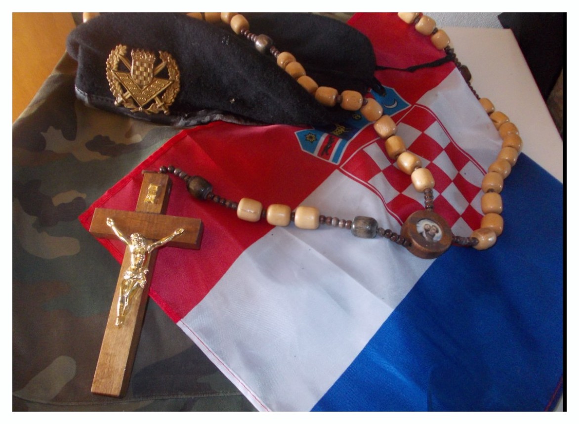 Nestali su ponos i čast, ostala nam samo krunica