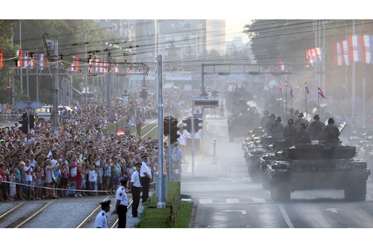 U Zagrebu se sprema grandiozni vojni spektakl, sve miriše na reprizu 2015., otkrivamo mogući datum