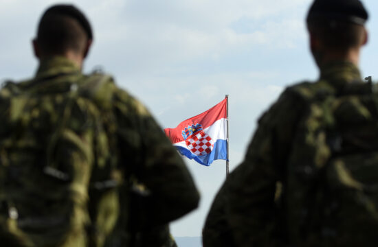 Građani o uvođenju vojnog roka: “Pa ako teoretski bude rata da ima ljudi koji će ići”