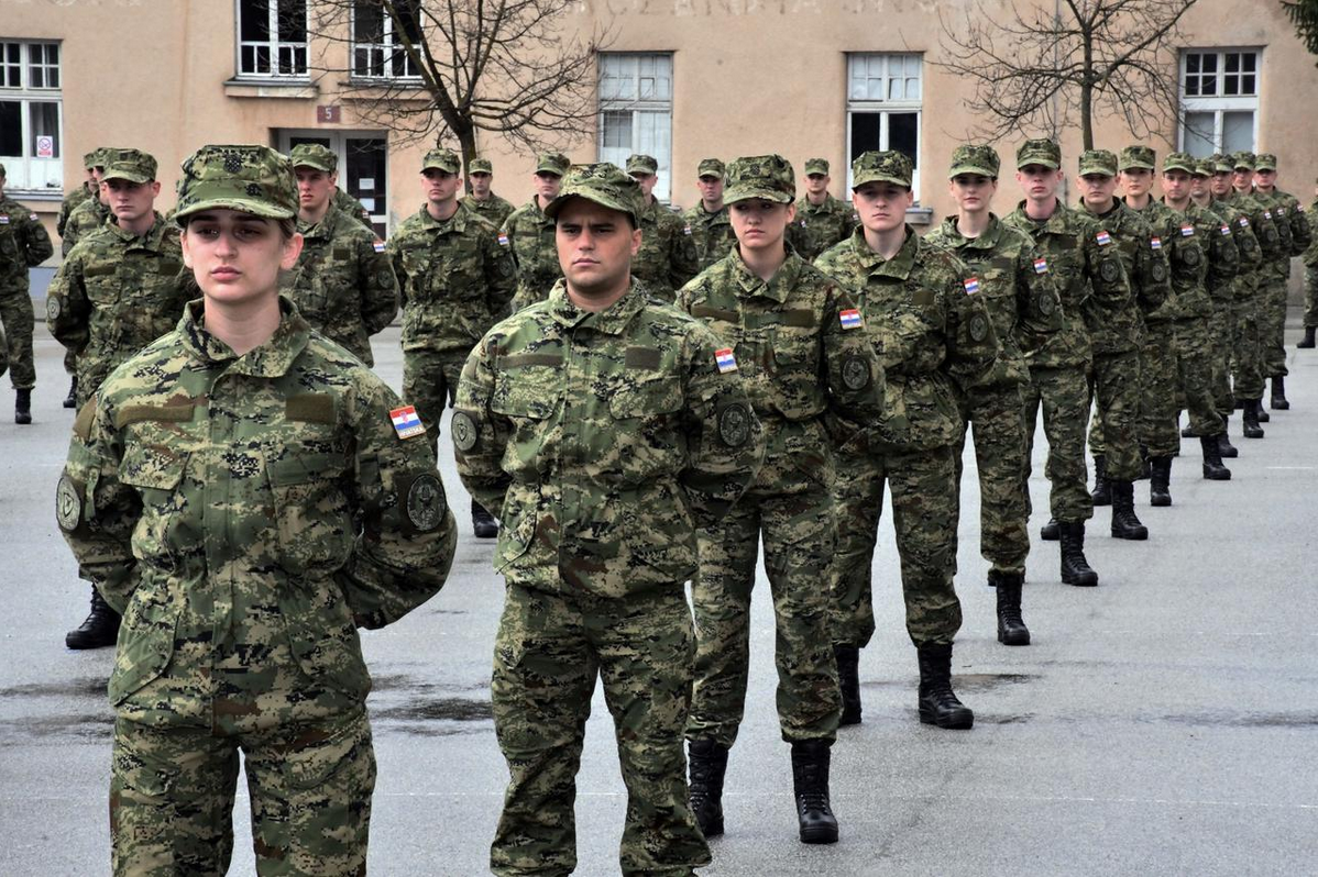 Prvi ročnici na temeljno vojno osposobljavanje stižu na proljeće: Poznati detalji obuke, dnevnog rasporeda i prava