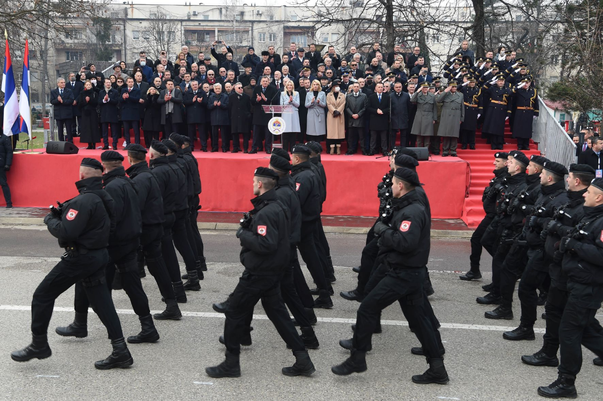 NAPETOST RASTE Srbi pucali ispred džamija u BiH; 'Zelene beretke' s bošnjačkim dragovoljcima primaju nove članove
