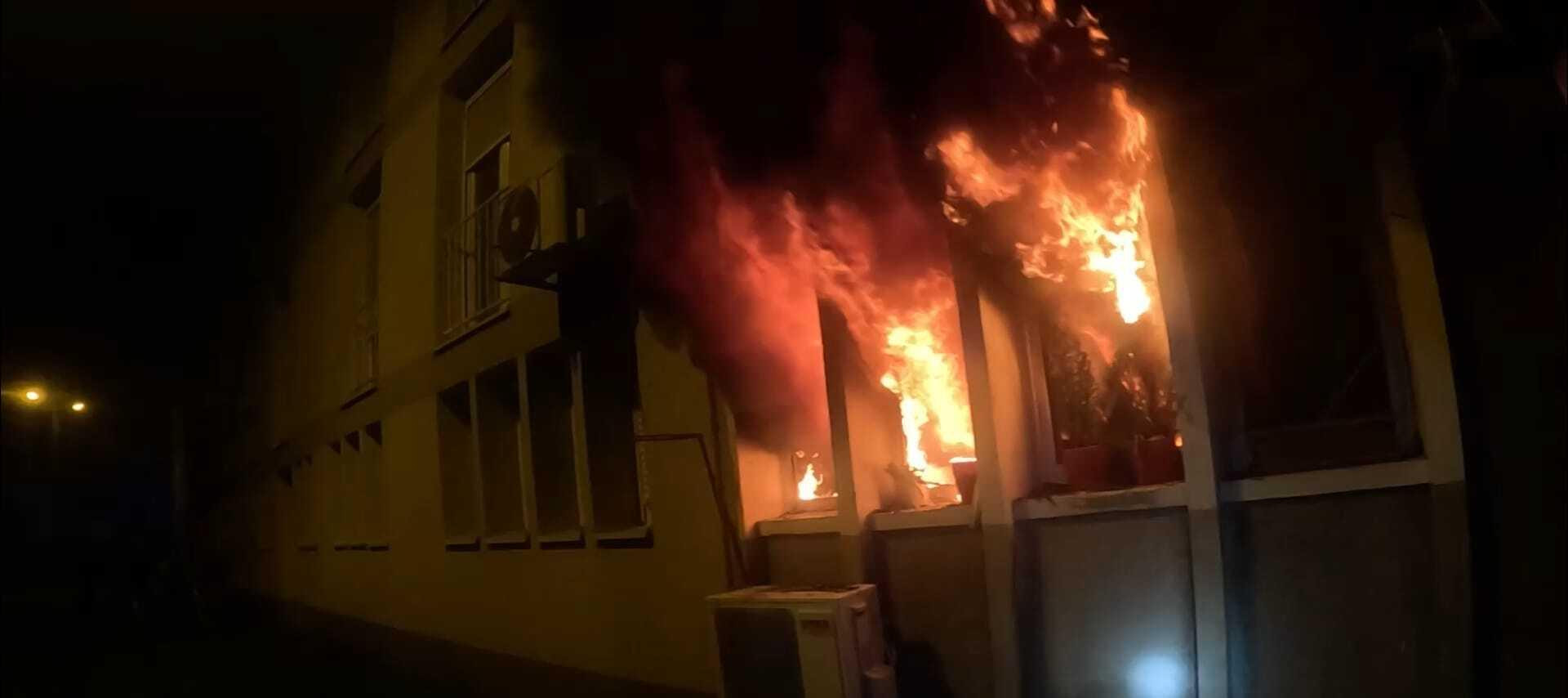 Drama u zagrebačkom kvartu, gorio je stan, čule su se eksplozije! Stanar u bijegu od buktinje skočio kroz prozor